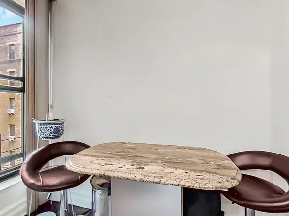 83-44 Lefferts Boulevard image 12 of 25