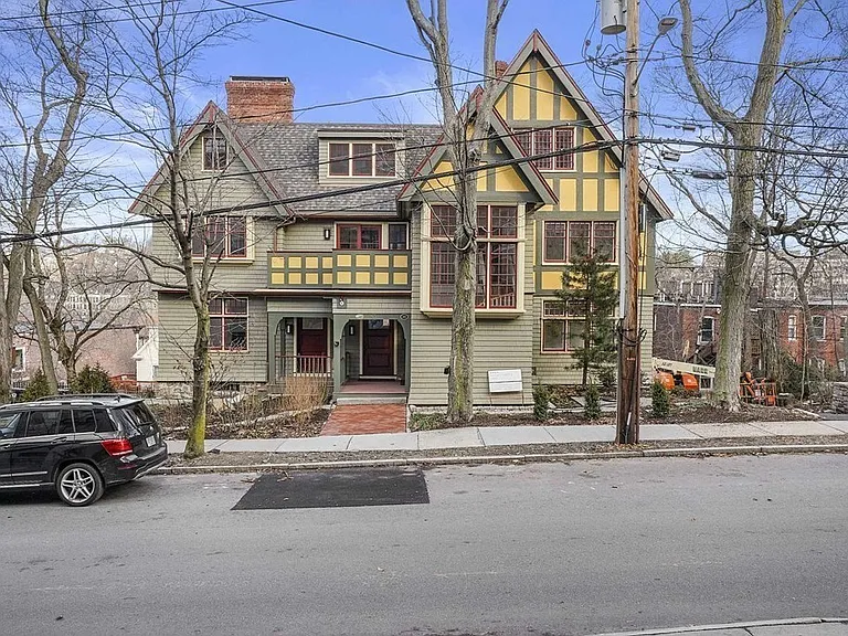 165 Winthrop Rd #D — Photo 3