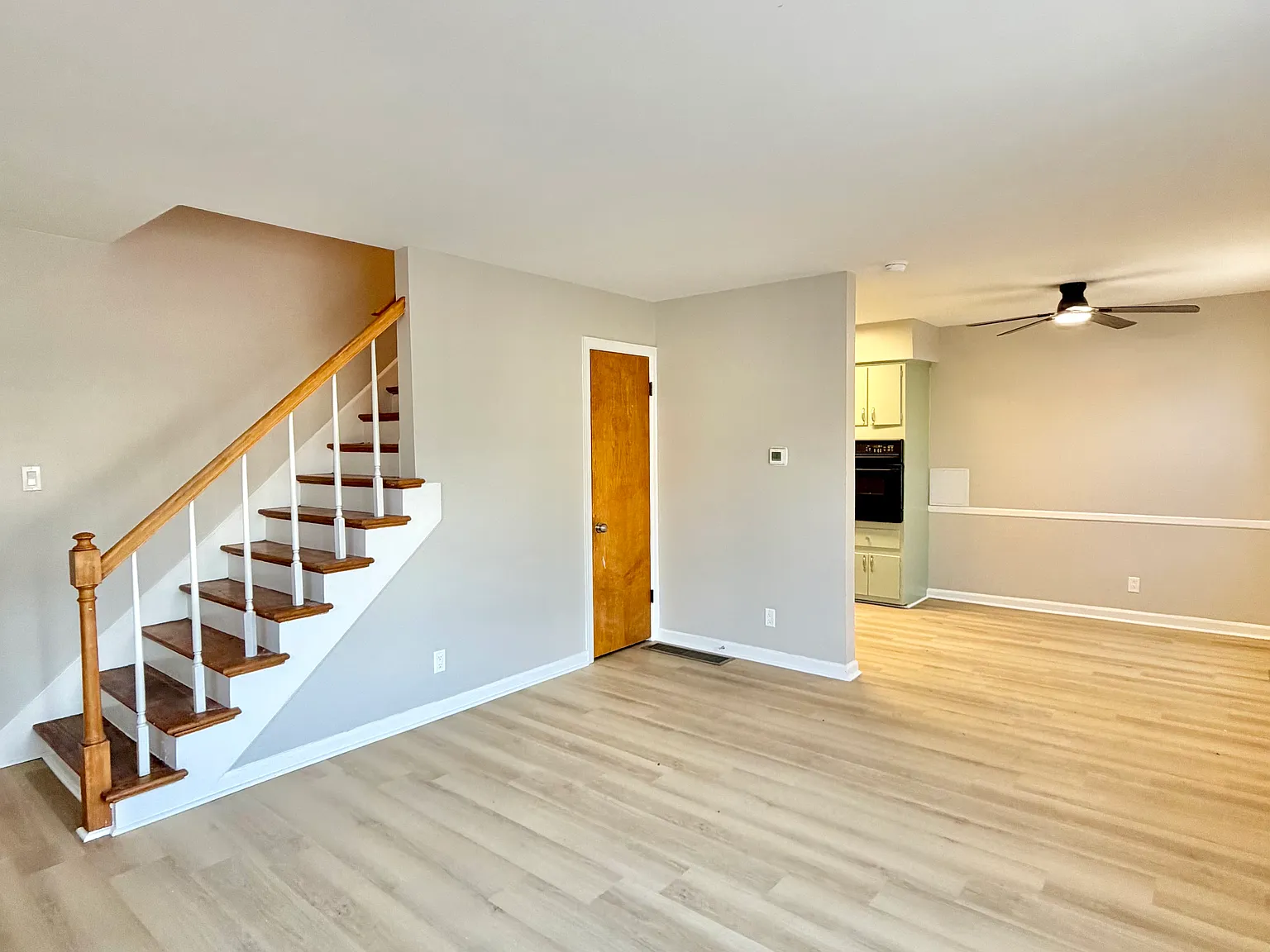 2 bed, 808 sqft, $995 — Photo 4