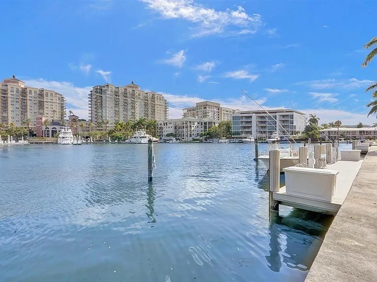 2760 Yacht Club Blvd #10C — Photo 6