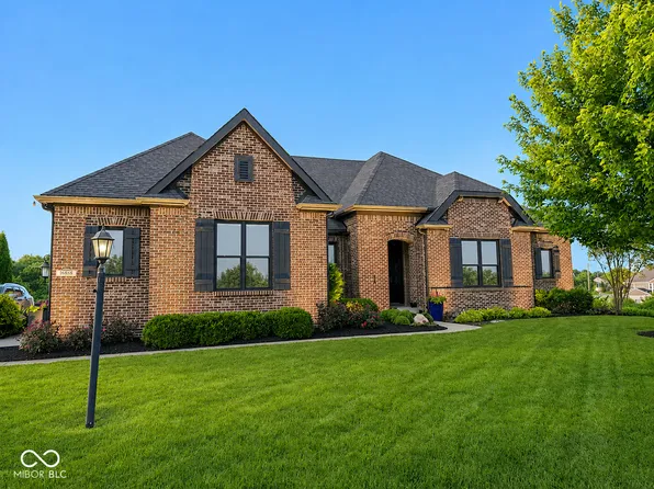 16858 Meadow Wood Ct, Noblesville, IN 46062
