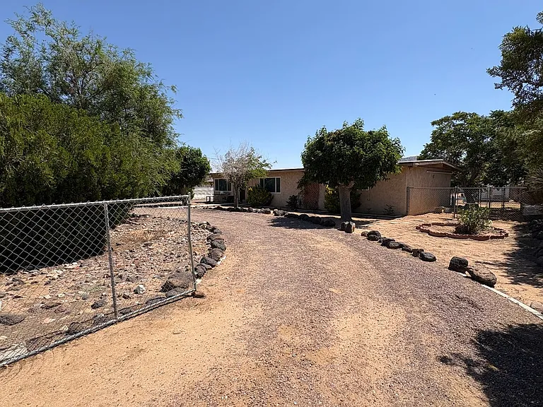 13207 Franceska Rd — Photo 1