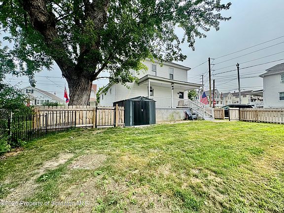 2nd image of 119 Reeves St