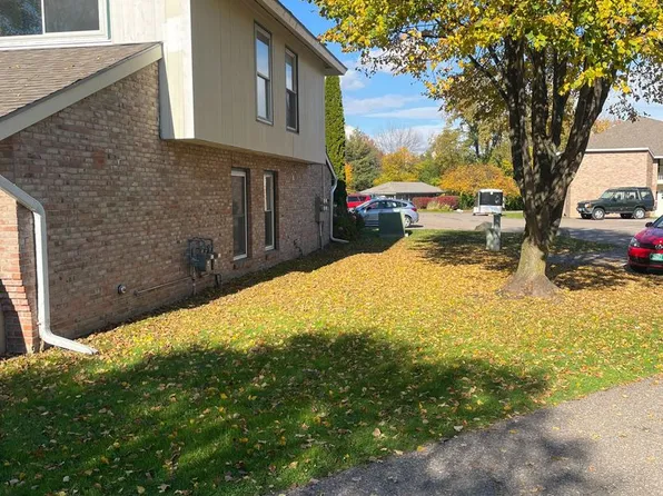 209 Ledgewood Cir #101, Burlington, VT 05401