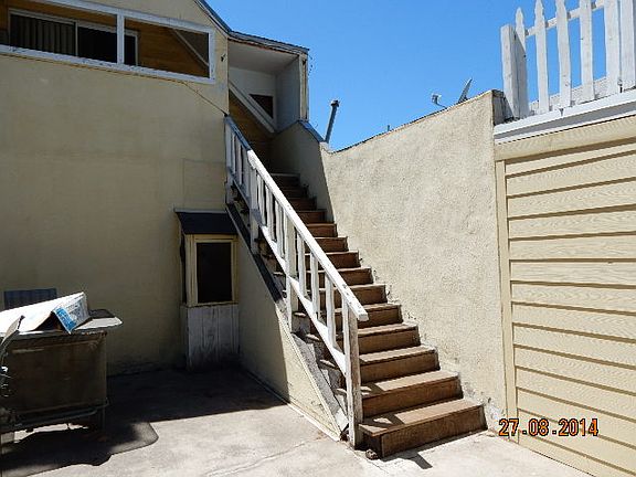5th image of 1074 W Chase Ave