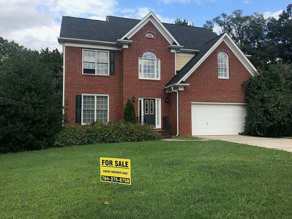 5 bedrooms, great bones