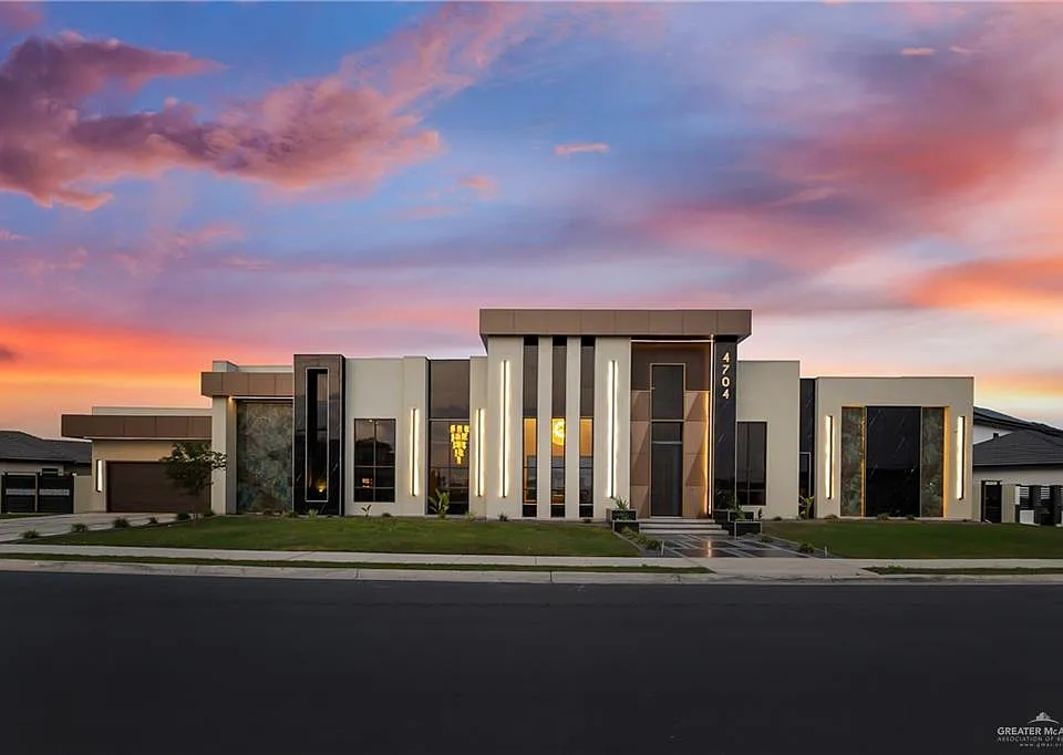 4704 Estancia Pkwy