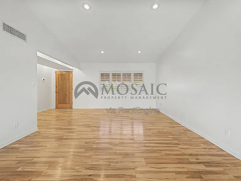3333 E Medlock Dr — Photo 8