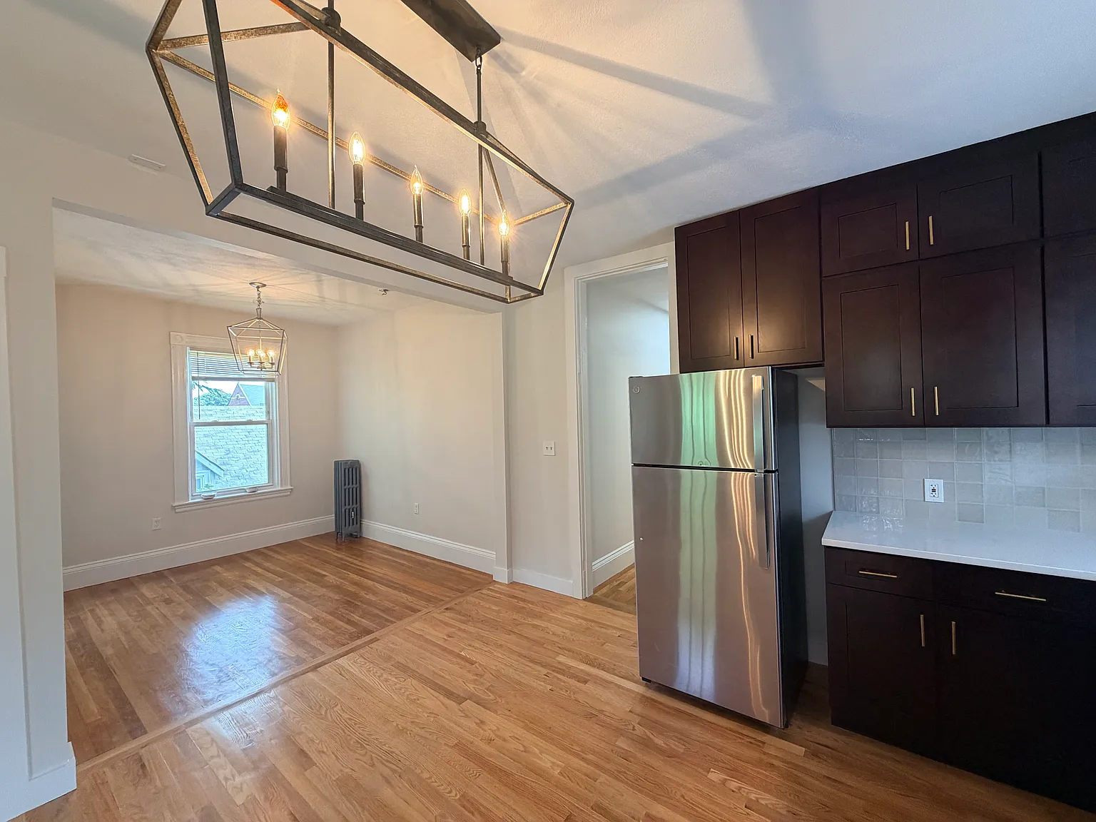 2 bed, 1200 sqft, $1,900 — Photo 2