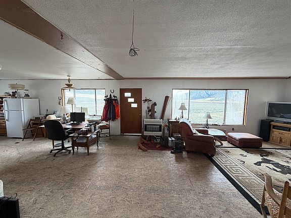 4th image of 635 Canyon Rd