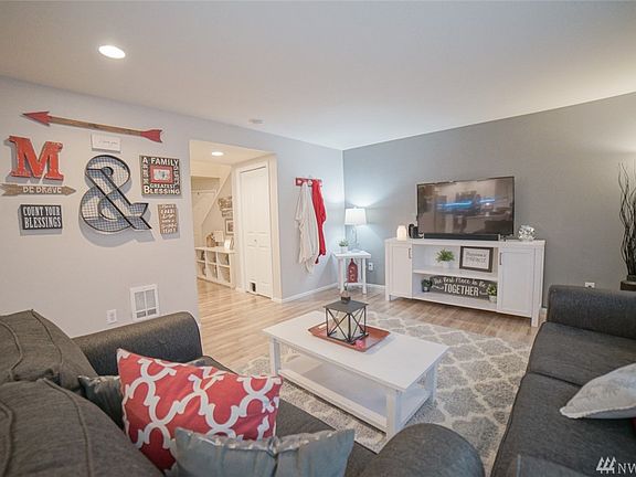 4th image of 2428 167th Street Ct E