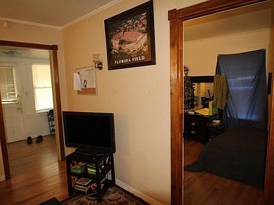 4th image of 2685 Grove Park Ave N