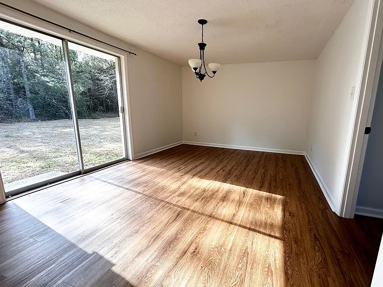 718 Camp Swamp Rd — Photo 16