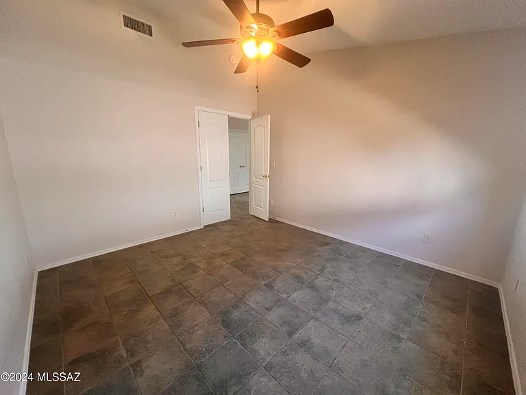 2875 W Simplicity Dr — Photo 17