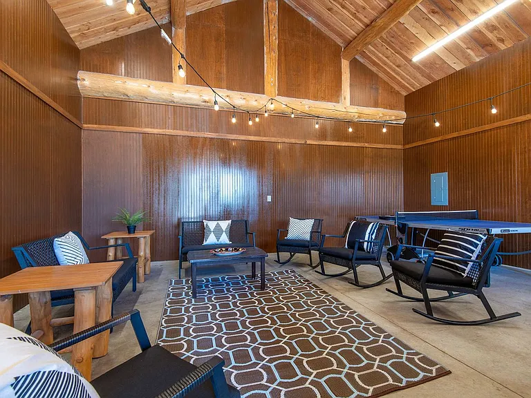 Building's Lounge