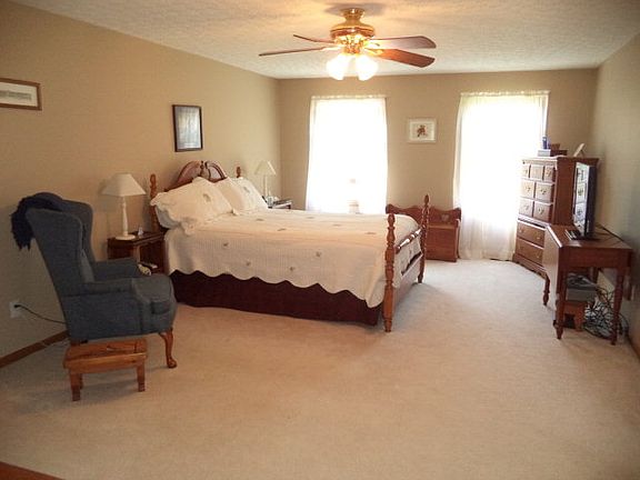 2nd image of 6479 Township Road 255