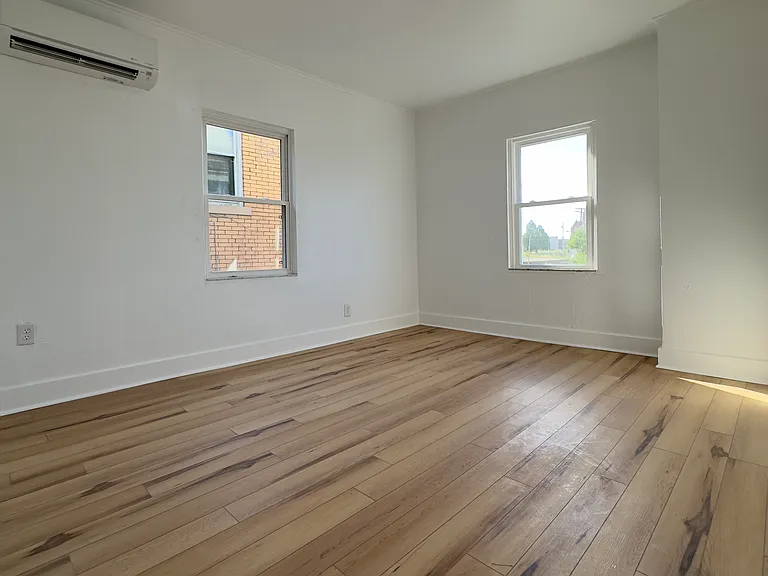 109 E Agnew Ave #2 — Photo 8