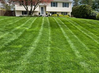 28 Quaker Ridge Rd, Bethel, CT 06801