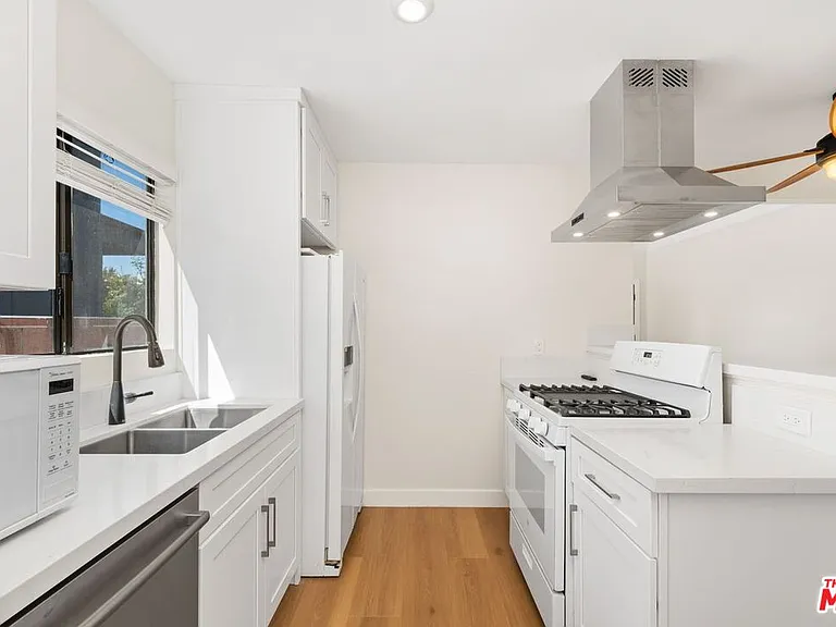 6552 Colgate Ave — Photo 4