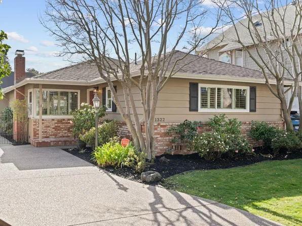 1322 Clinton Ave, Alameda, CA 94501