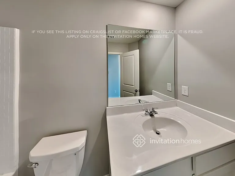 198 Webster Cir — Photo 16
