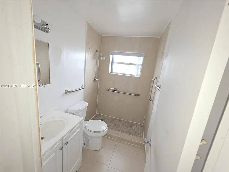 45 E 11th St #15 — Photo 9