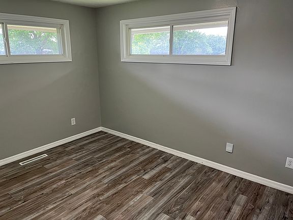 5th image of 4457 Kitridge Rd