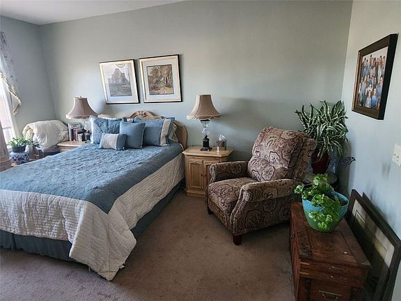 3rd image of 200 Tower Drive #820