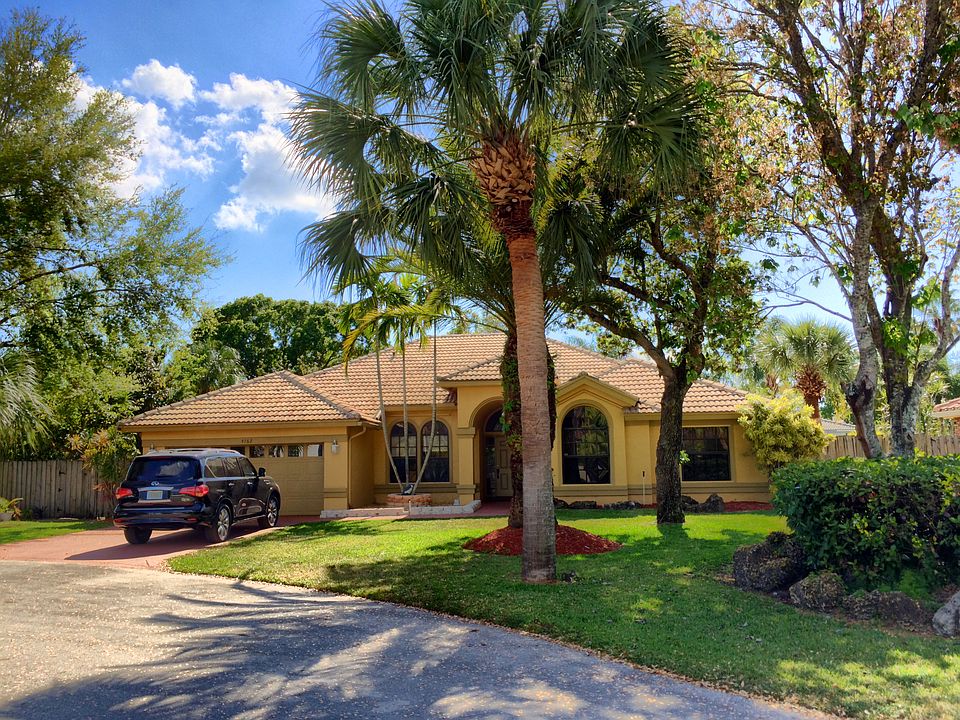 1st image of 4762 NW 66th Ave