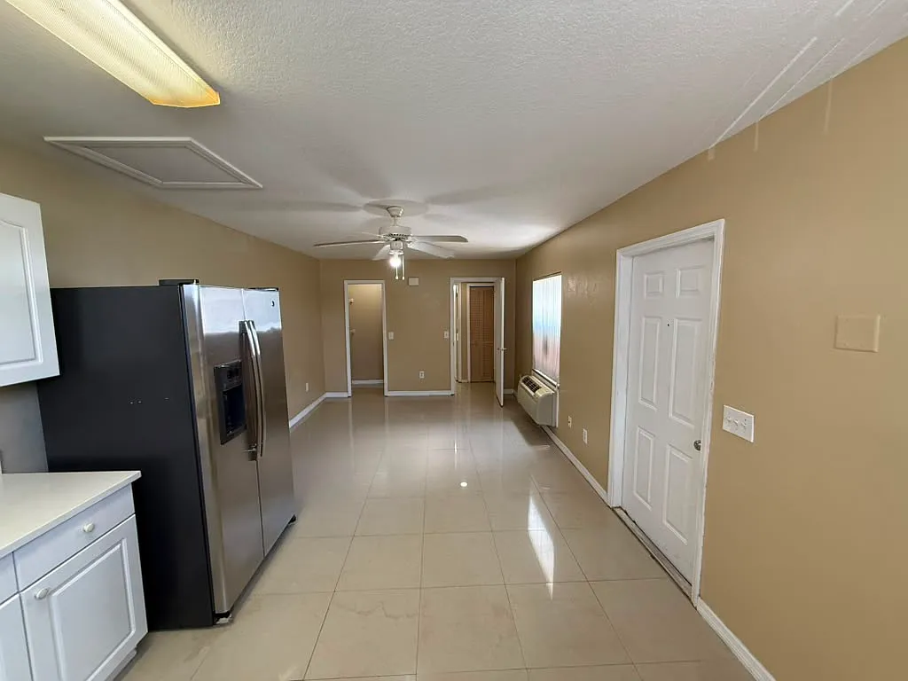 Studio, 500 sqft, $950 — Photo 4
