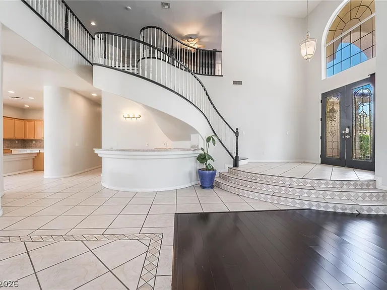 9675 Irvine Bay Ct — Photo 6