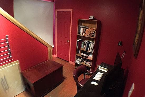 Versatile bonus room for office, den, nursery, or third bedroom