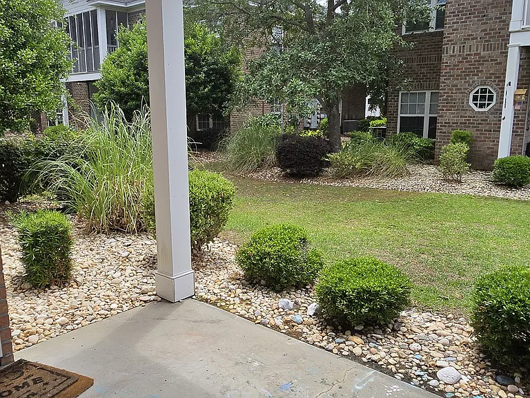 2057 Silvercrest Dr #C — Photo 15