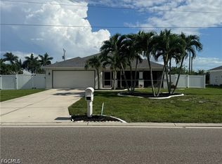 1626 Four Mile Cove Pkwy, Louisville, FL 33990