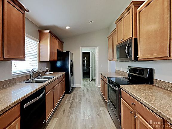 4th image of 10811 Standing Stone Dr