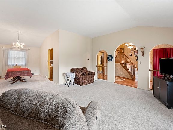 4th image of 4800 Lisa Ln