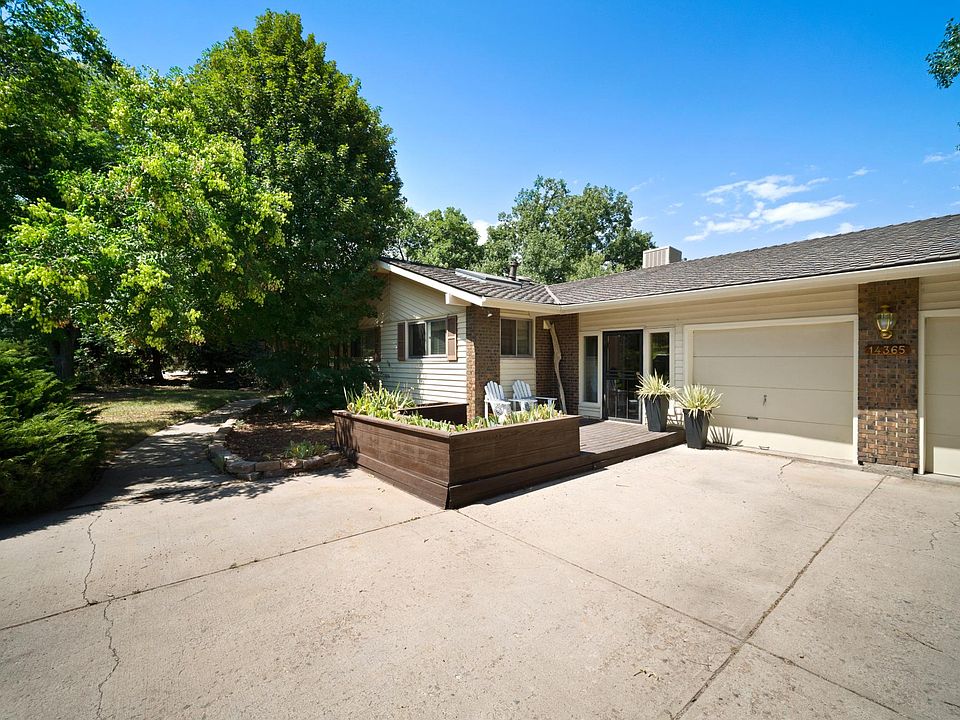 Informal front entry - note that deck has been removed
