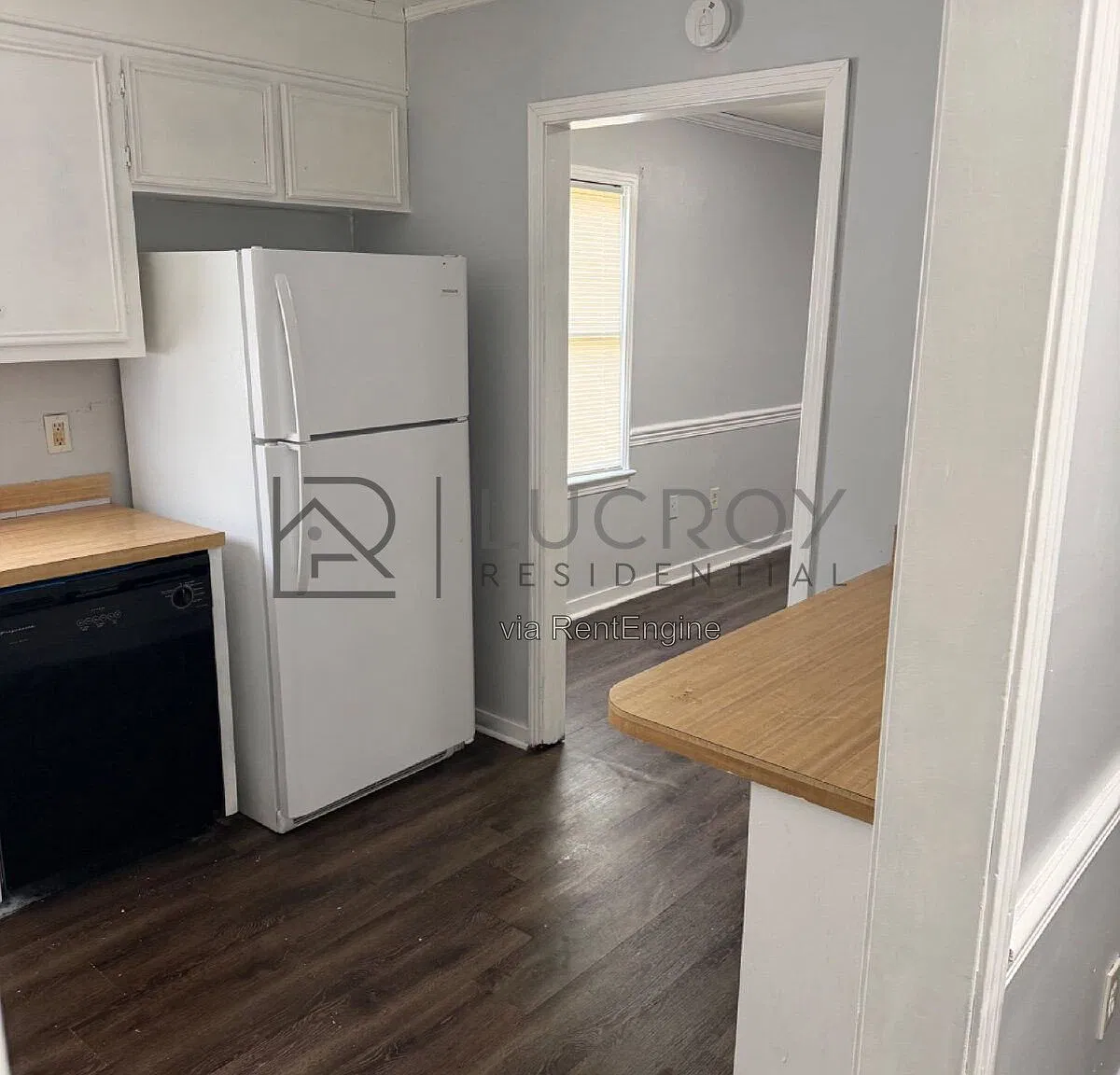 2 bed, $1,100 — Photo 3