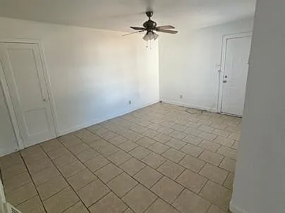 807 W Kern Rd #807 WEST KERN ROAD — Photo 3