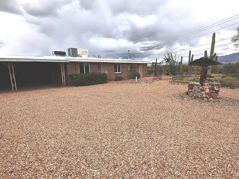 4140 W Camino Pintoresco — Photo 27
