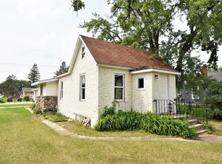 250 4th St S, Badger, MN 56726