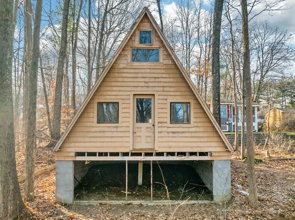 75 Railroad Avenue, Alton, NH 03810