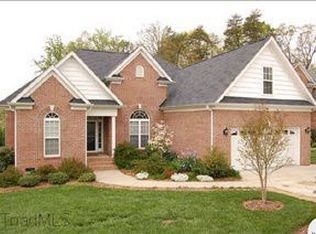 210 Valencia Cir, Winston Salem, NC 27106