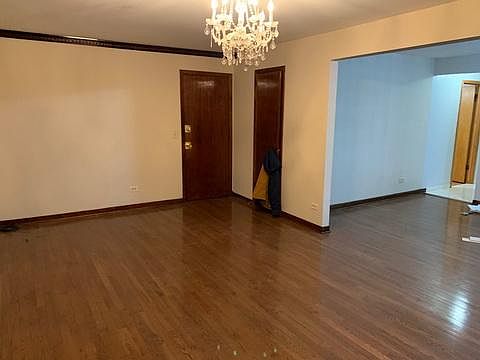 5th image of 8609 W Catherine Ave #2