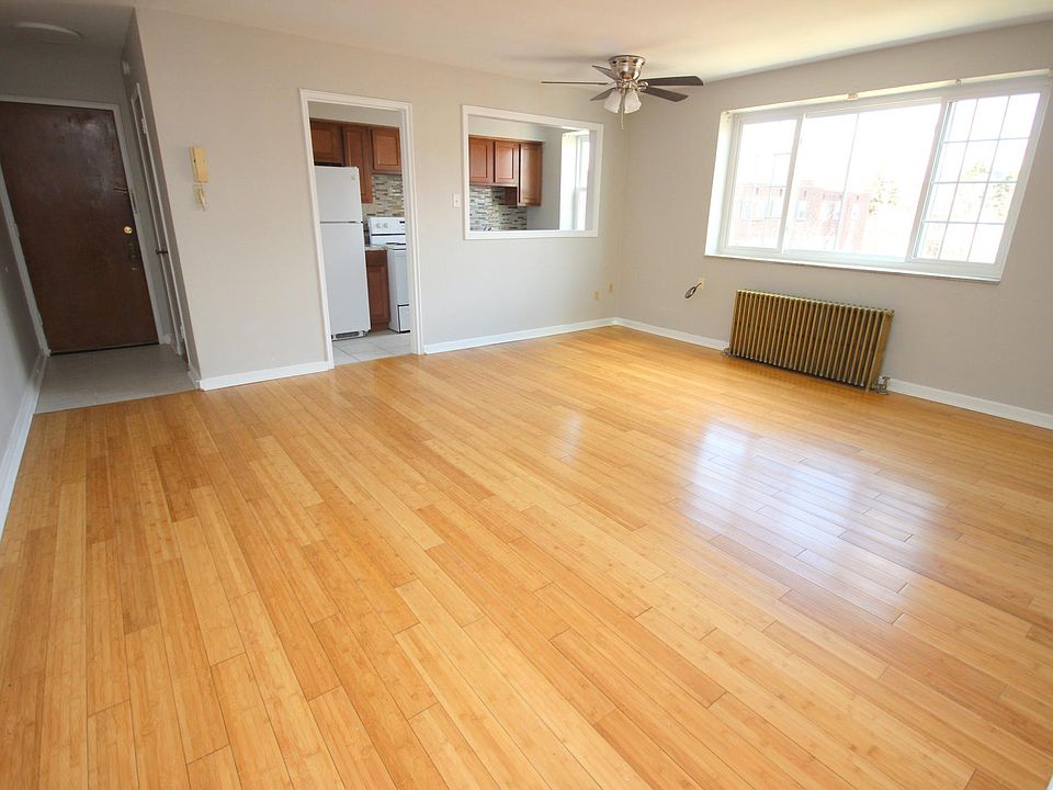1st image of 261 S Winebiddle St #68697f020
