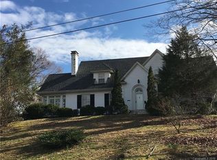 192 Crescent Dr, Marion, NC 28752