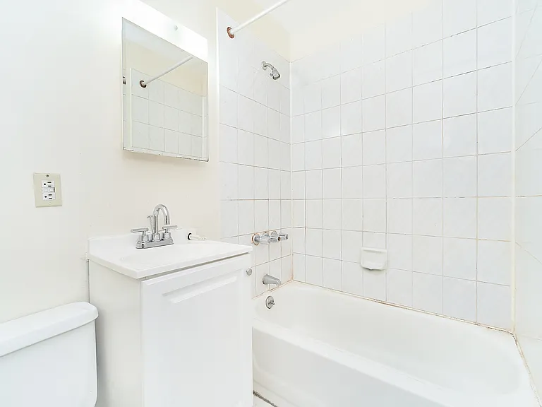 132 W 109th St #2C — Photo 6