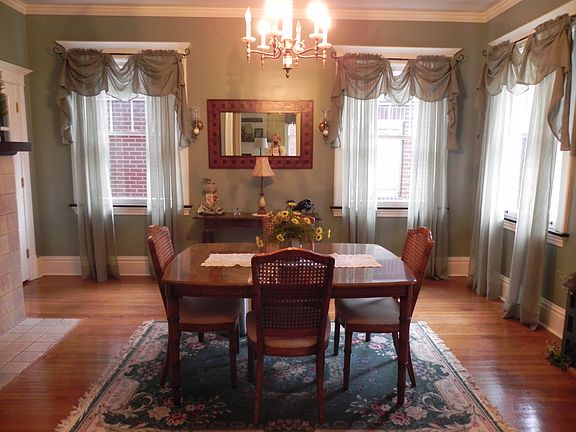 formal dining room