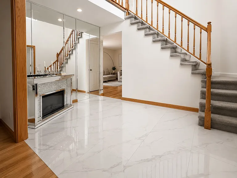 328 Woodside Dr — Photo 2