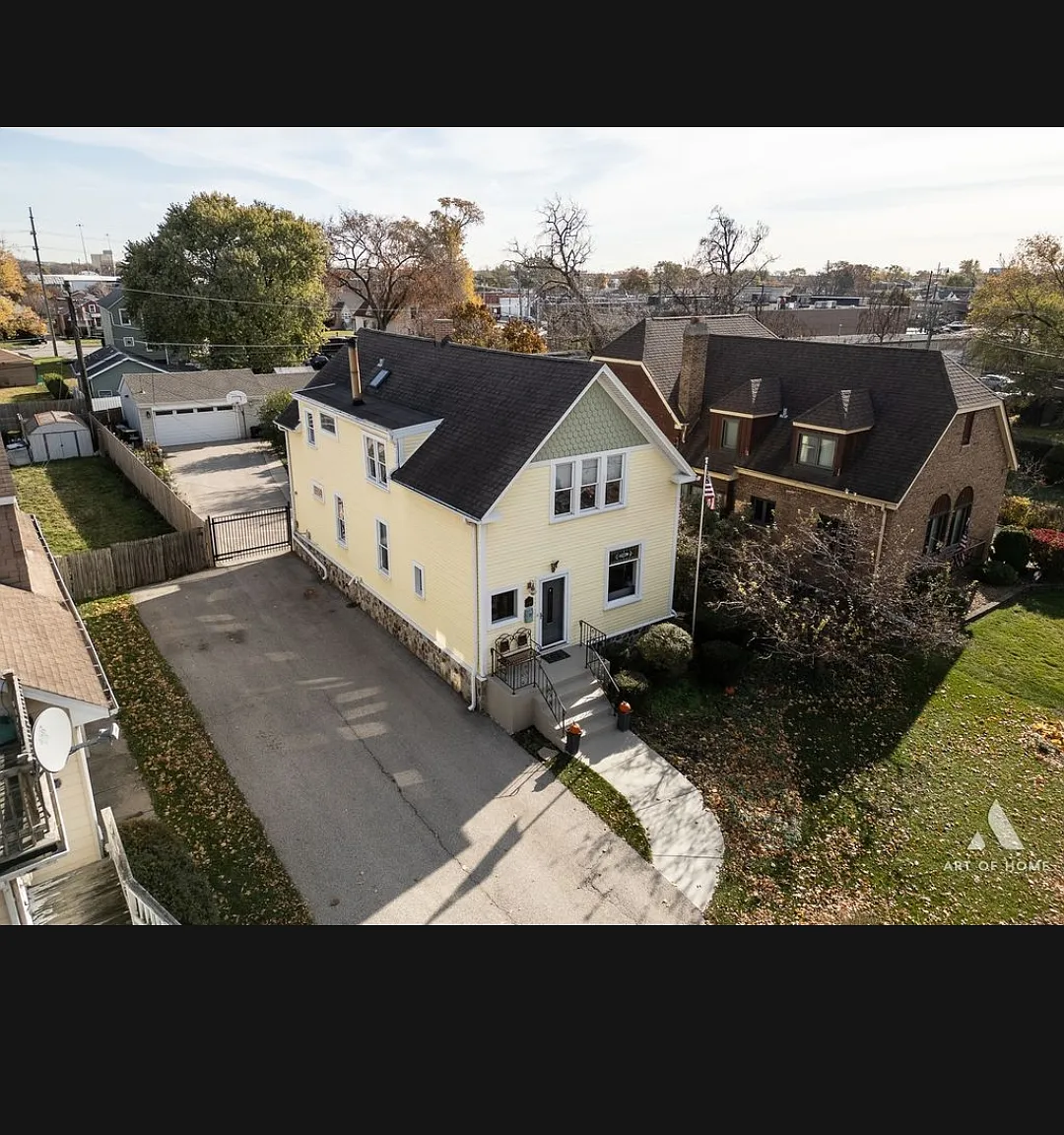2 bed, $1,300 — Photo 1